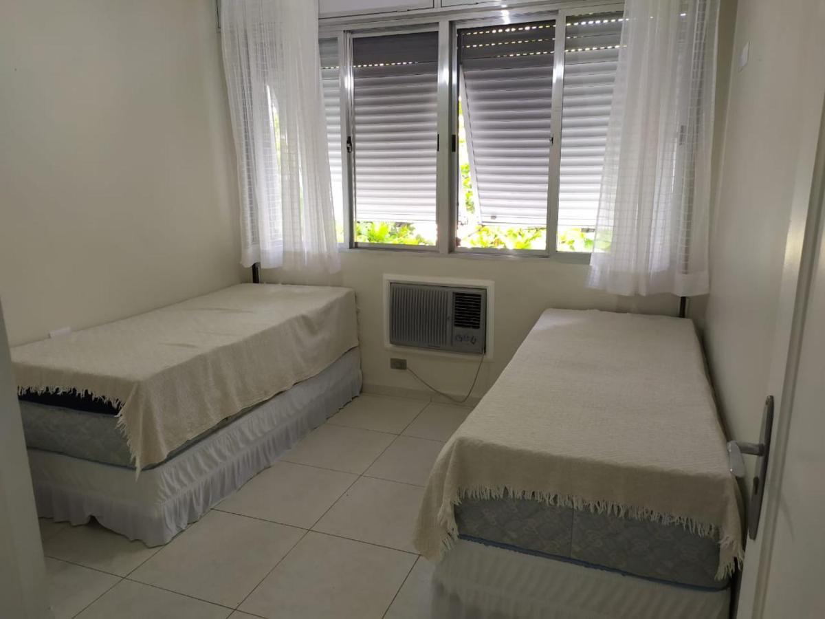 Guaruja Enseada - Apto 200M Da Praia - 02 Dorm. Wi-Fi + Ar + Estacionamento Kültér fotó
